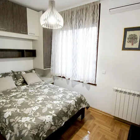 Iris * Belgrade